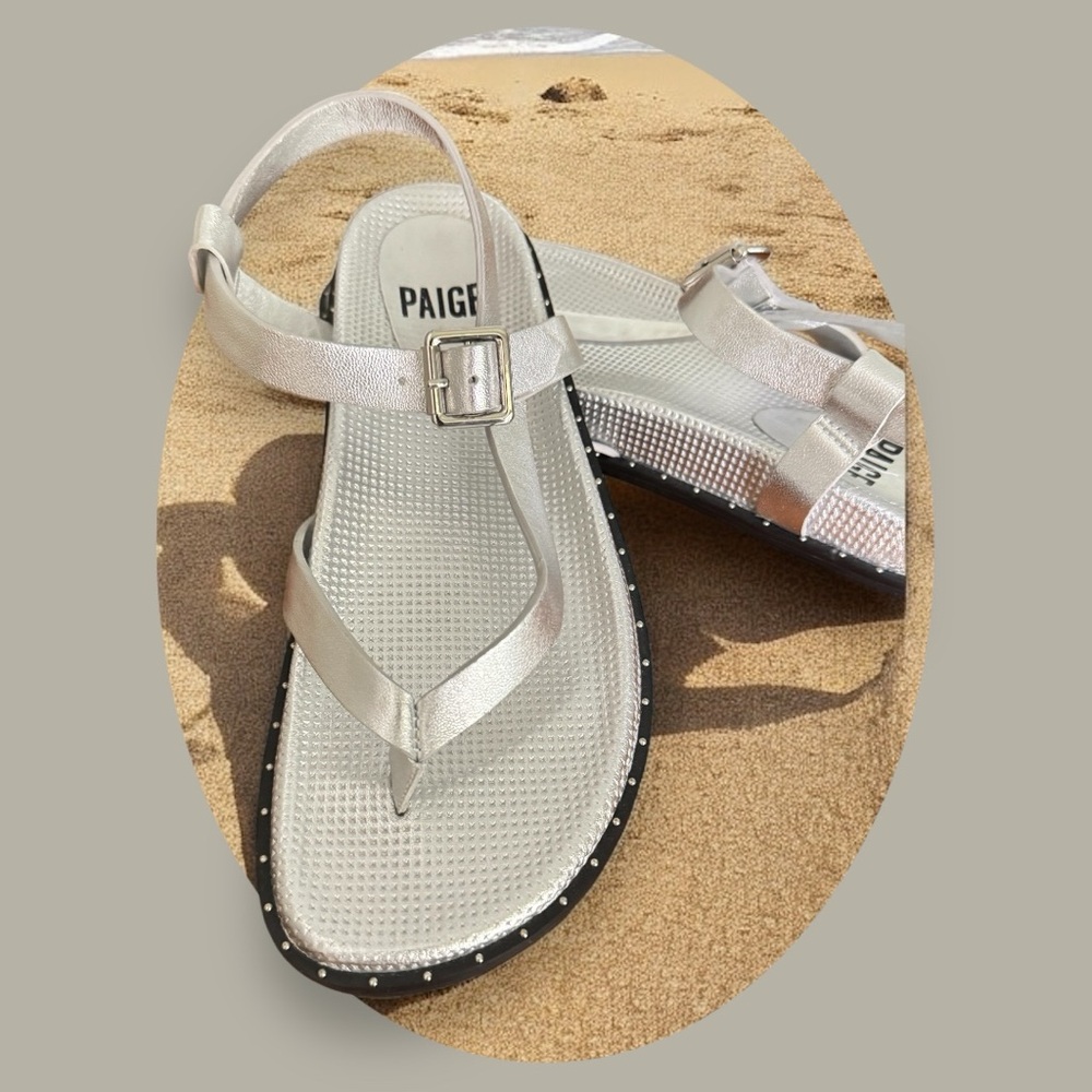 New‎ Paige Zuri Gladiator Flat Sandals Leather Silver Size 7.5 New No Box